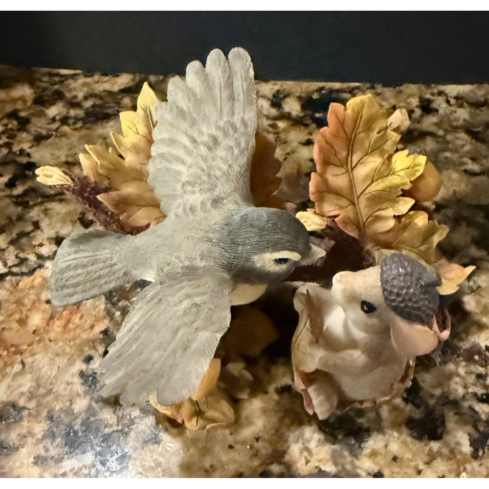 Charming Tails Fitz Floyd Wherever You Land I'll Be There 98/240 Figurine READ